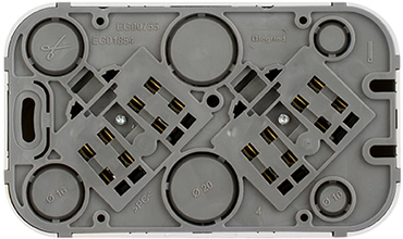 розетка 2-местная Legrand 782231 Quteo белый - вид с тыльной стороны