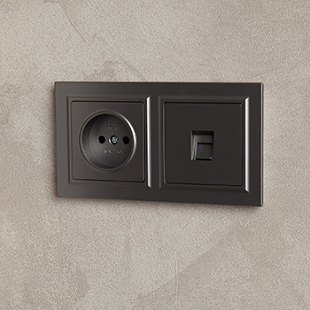 электроустановочные изделия IEK серии Brite - пример установки