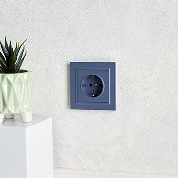 электроустановочные изделия IEK серии Brite - пример установки