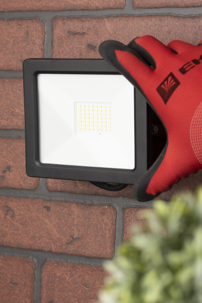 Прожектор свд 50Вт 6500К 4000лм черный IP65 110° Luma EKF 