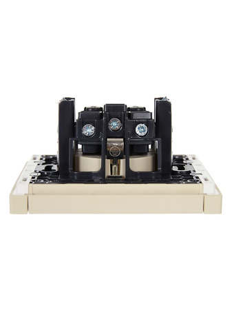 Фортепиано ваниль розетка скрытая 1-мест заземление шторки IP20 винтовое крепление