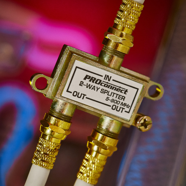 Делитель TVх2 5-900МГц  +3F-разъема