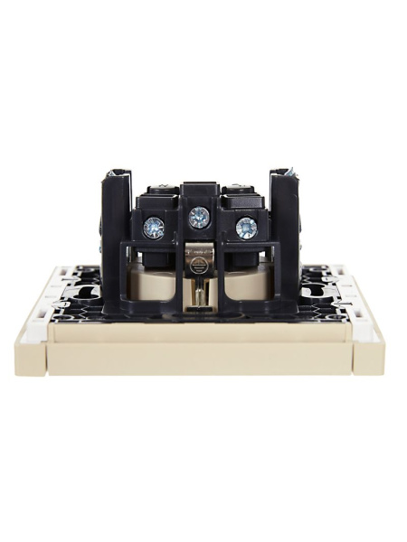 Фортепиано ваниль розетка скрытая 1-мест заземление IP20 