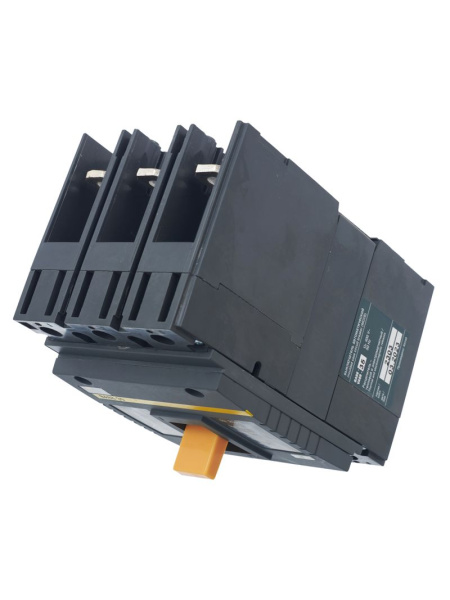 Автомат 3Р 250А 35кА ВА88-35 IEK 